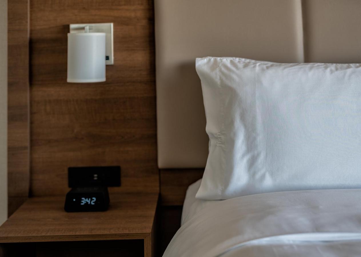 Holiday Inn Express & Suites - Brandon By Ihg Luaran gambar