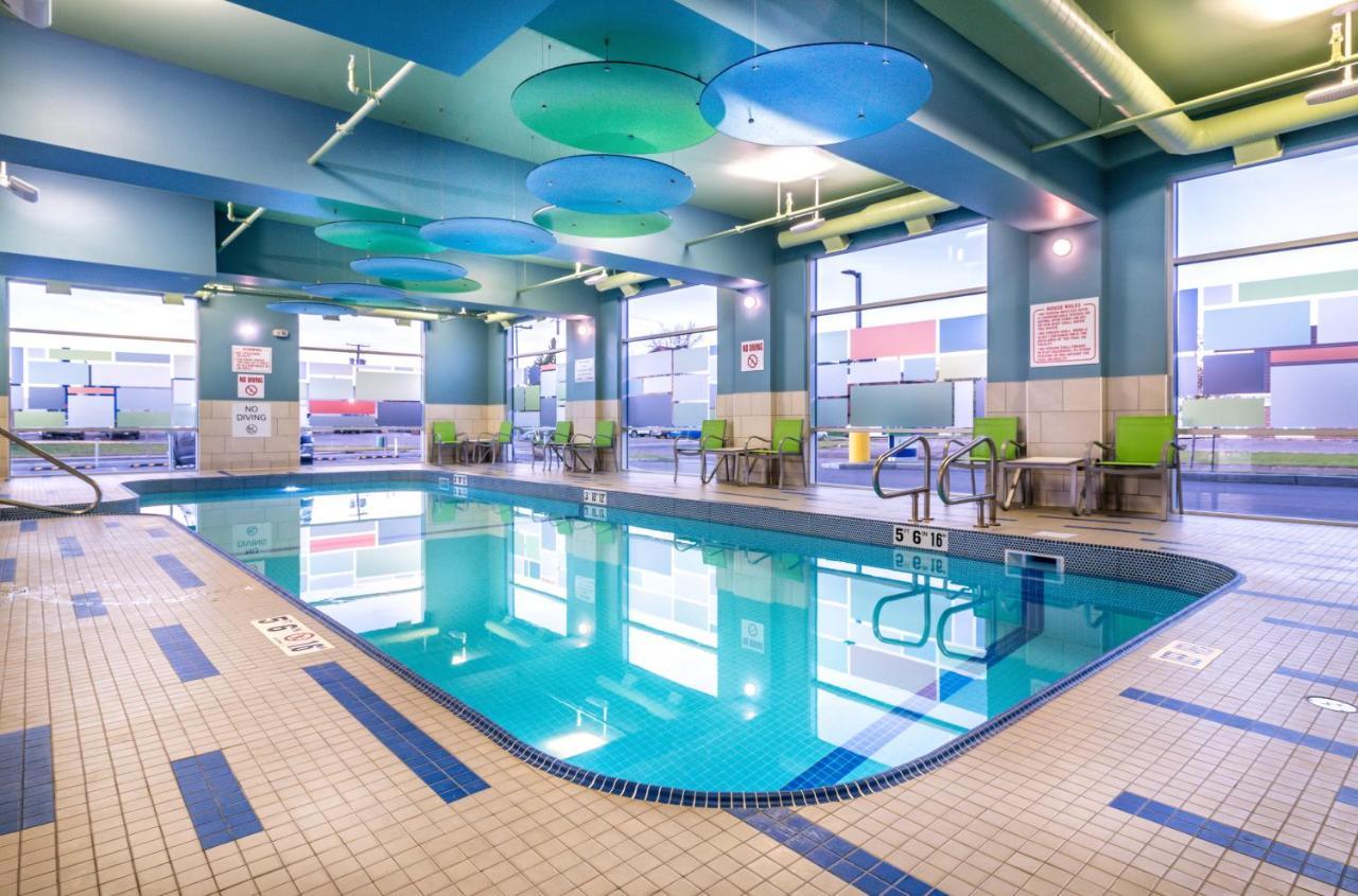Holiday Inn Express & Suites - Brandon By Ihg Luaran gambar